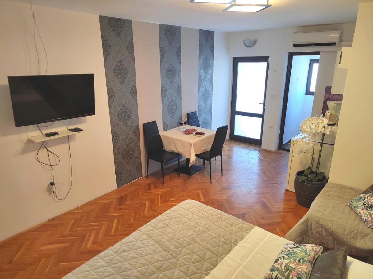 Apartment Mladenka Visnjik Zadar Buitenkant foto
