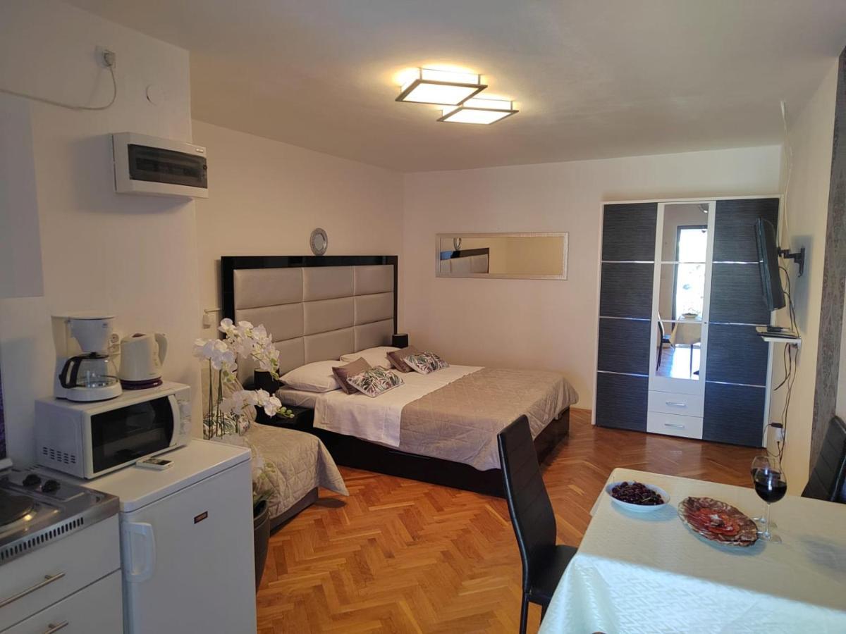 Apartment Mladenka Visnjik Zadar Buitenkant foto